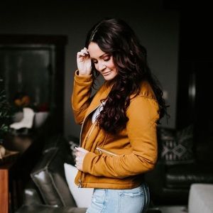 ❌❌SOLD❌❌ Lily and Lottie quilted bomber